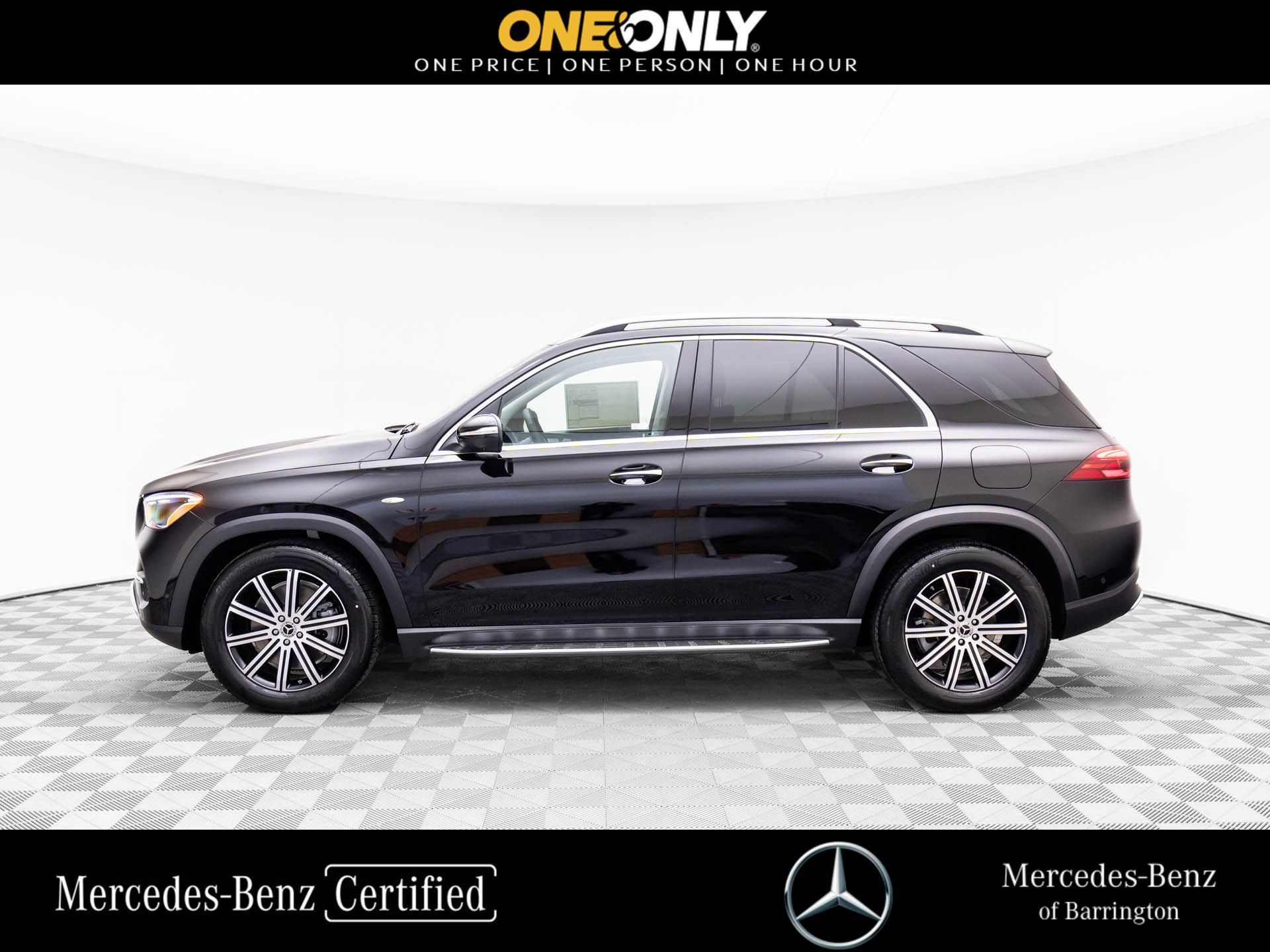 2025 Mercedes Benz GLE 450e 4MATIC photo 2