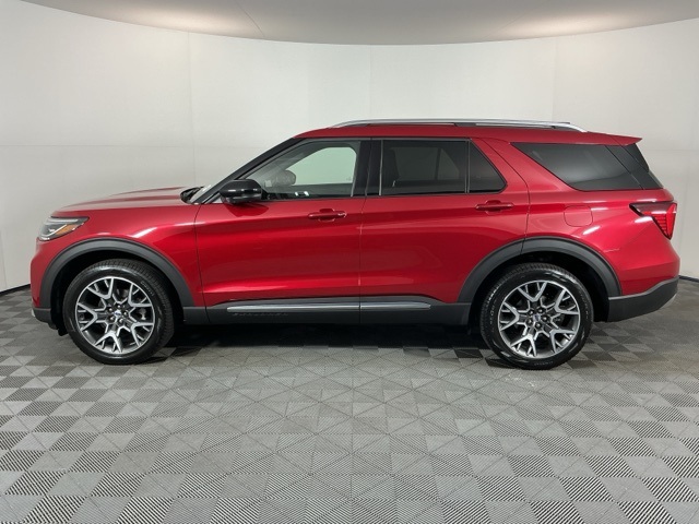 2025 Ford Explorer Platinum photo 3