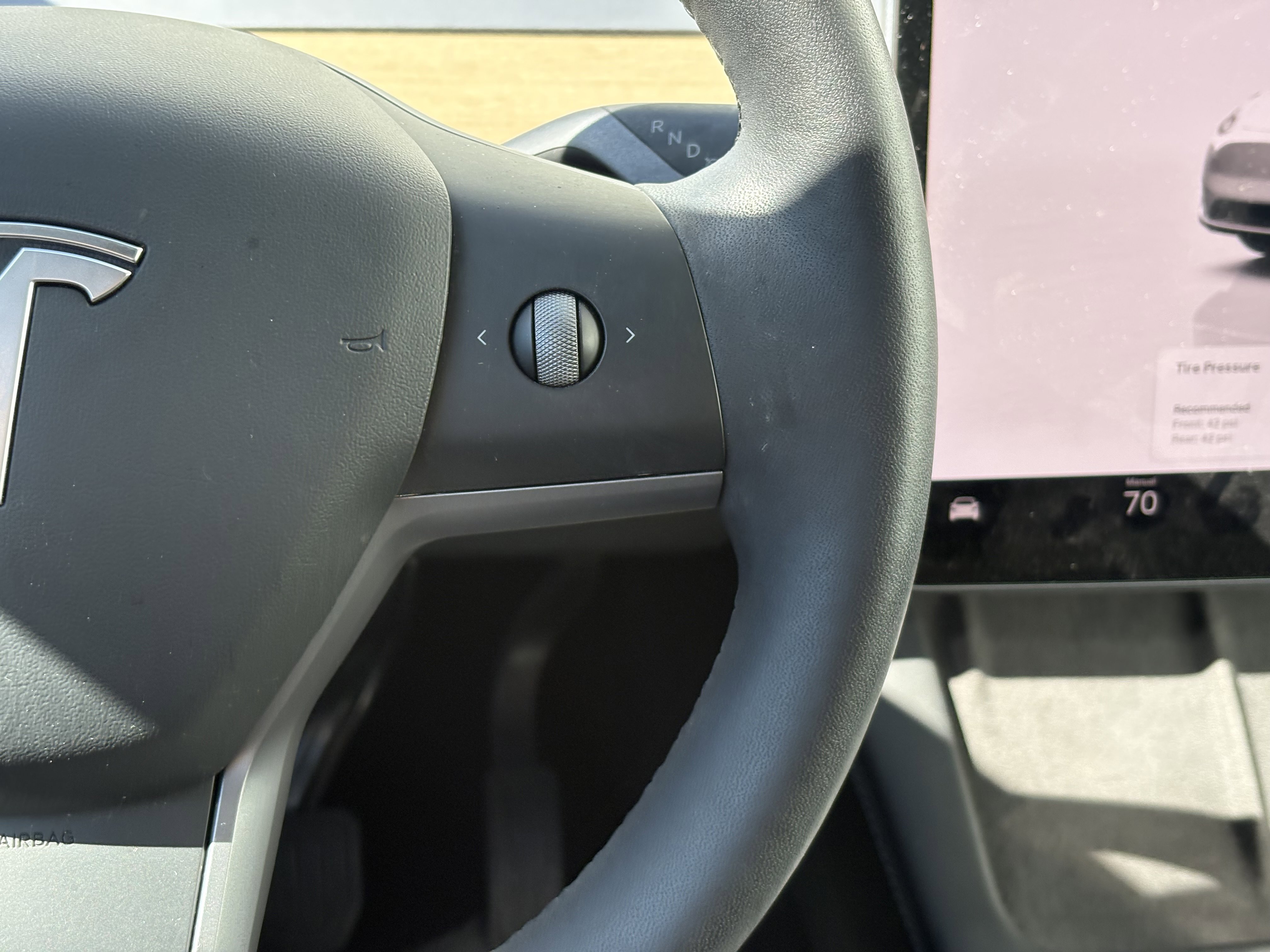 2022 Tesla Model Y Long Range photo 11
