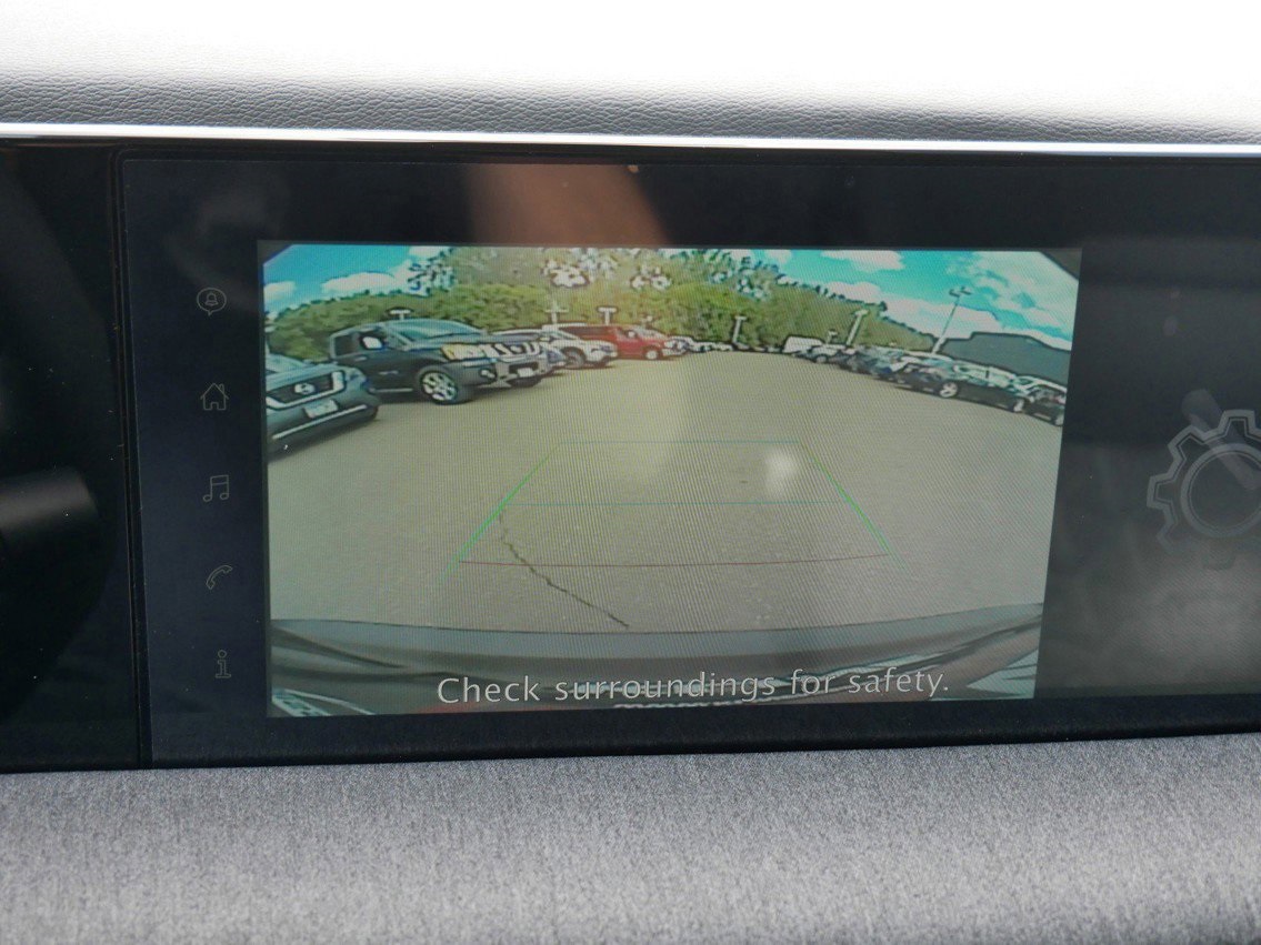2025 Nissan Kicks SV photo 9