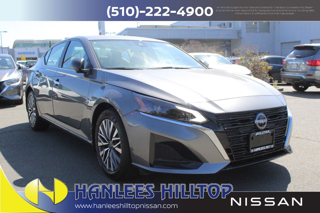 2025 Nissan Altima 2.5 SV photo 5