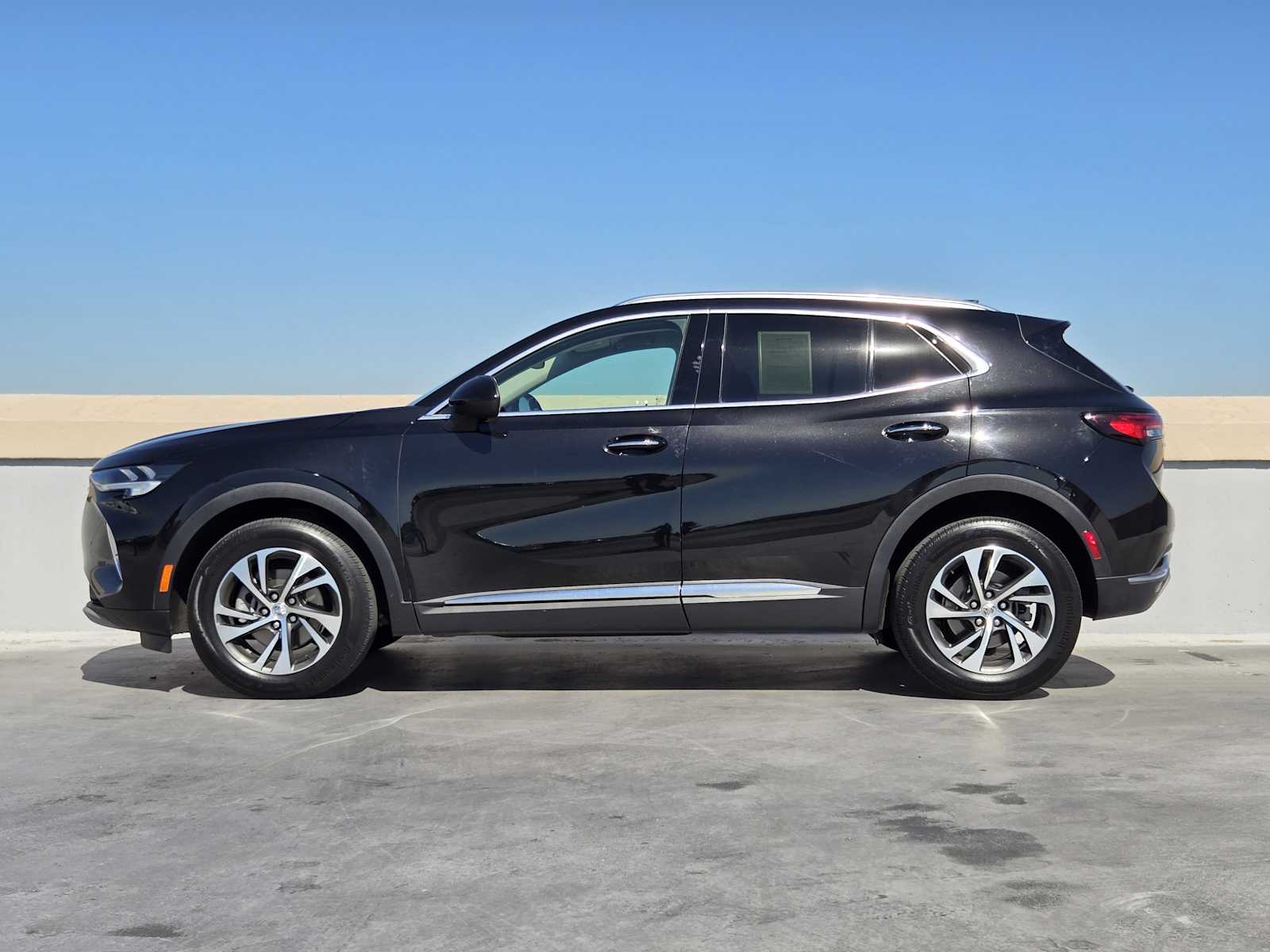 2023 Buick Envision Essence photo 4