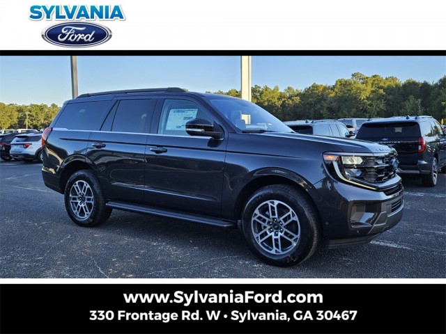 2025 Ford Expedition Active's photo
