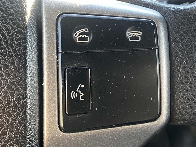 2011 Toyota 4Runner SR5 photo 16
