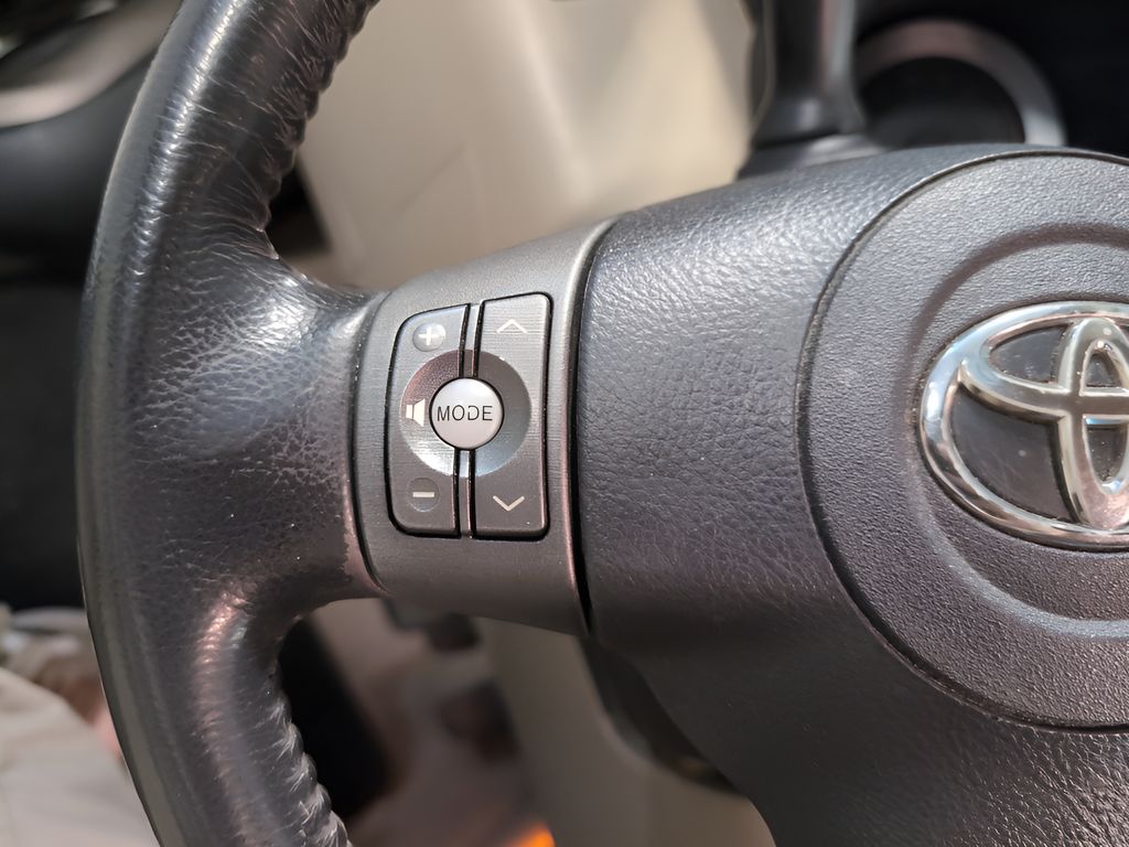 2010 Toyota RAV4 Limited photo 14