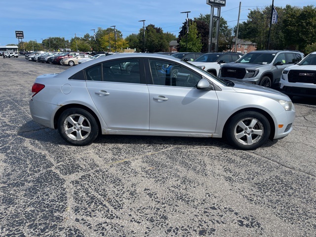 2012 Chevrolet Cruze photo 4