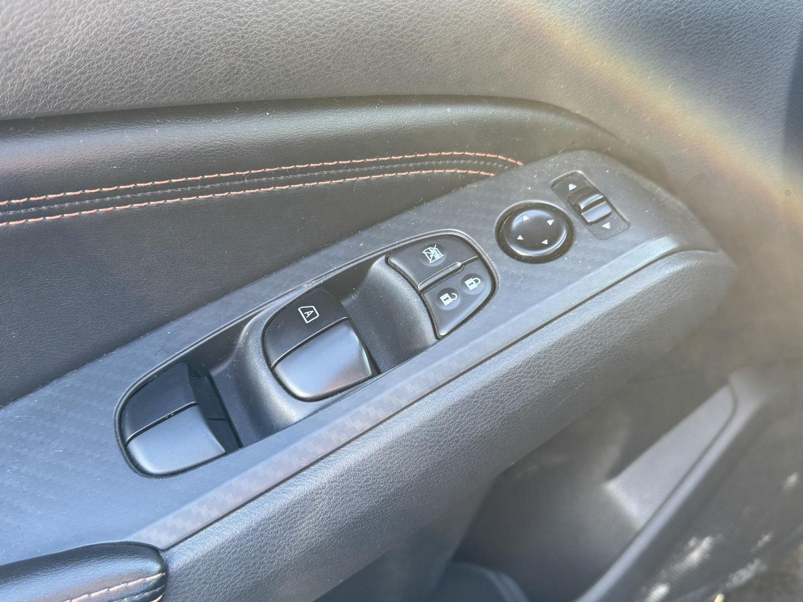 2022 Nissan Altima 2.5 SR photo 7