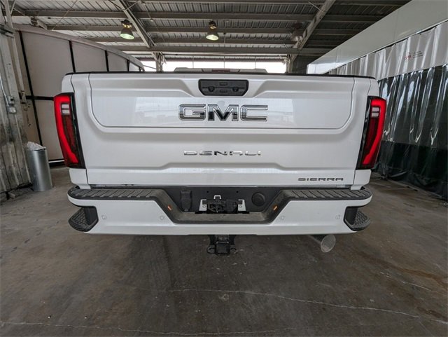 2025 Gmc Sierra 3500 HD Denali Ultimate photo 9