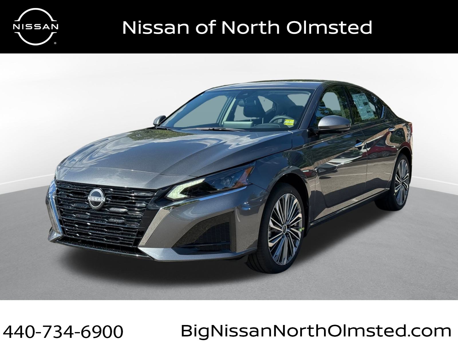 2025 Nissan Altima SL's photo