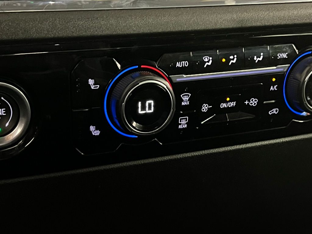 2024 Chevrolet Silverado 1500 LT1 photo 15