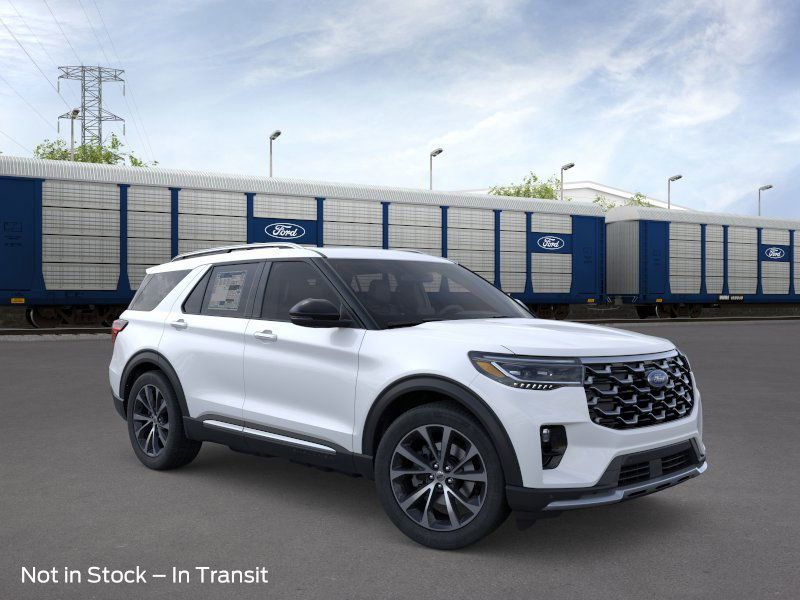 2025 Ford Explorer Platinum photo 5