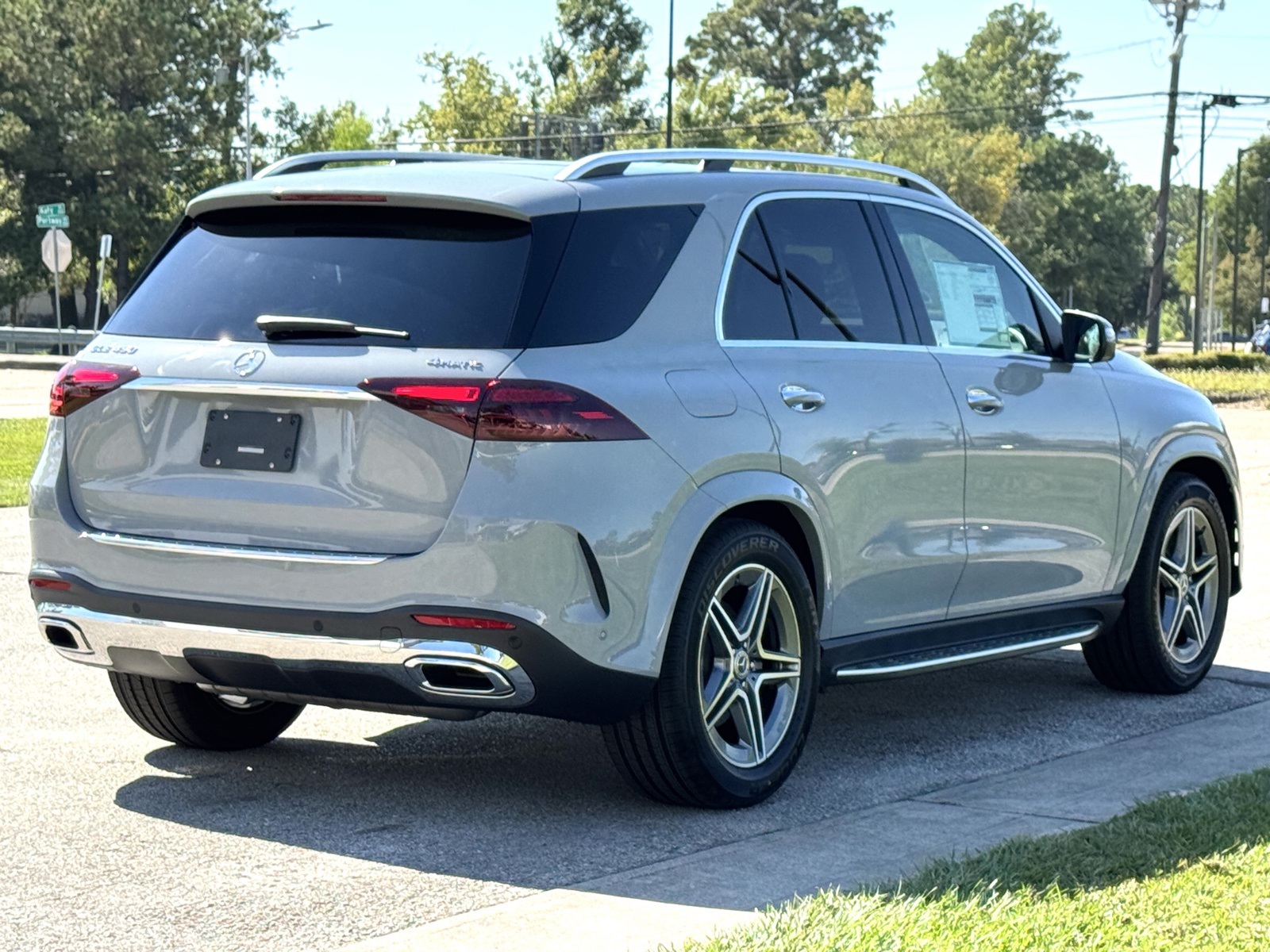2026 Mercedes Benz GLE 450 4MATIC photo 2