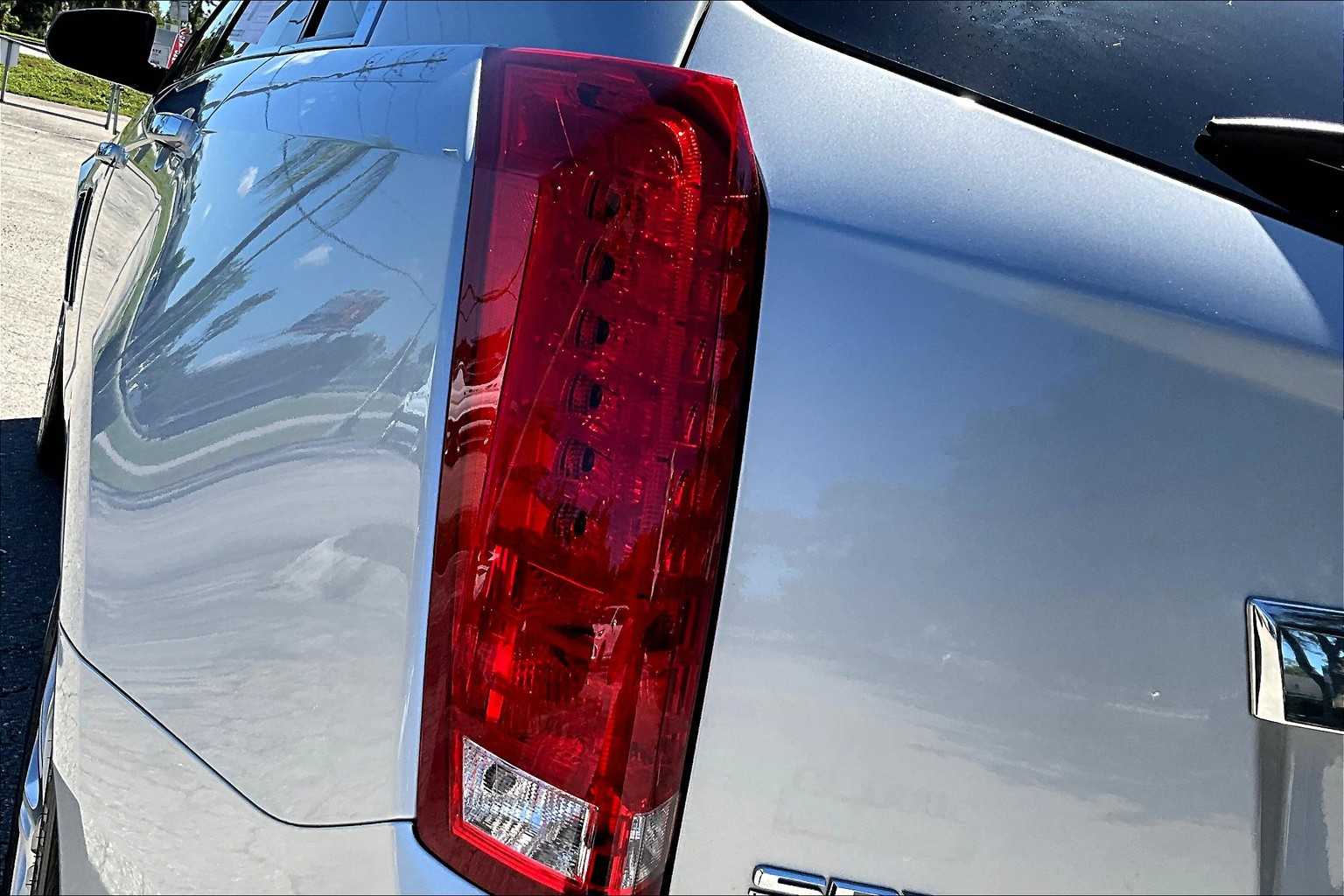 2015 Cadillac SRX Performance photo 28