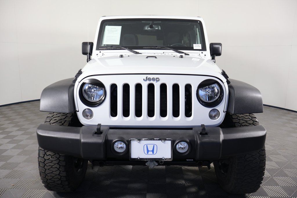 2016 Jeep Wrangler Unlimited Sport photo 2
