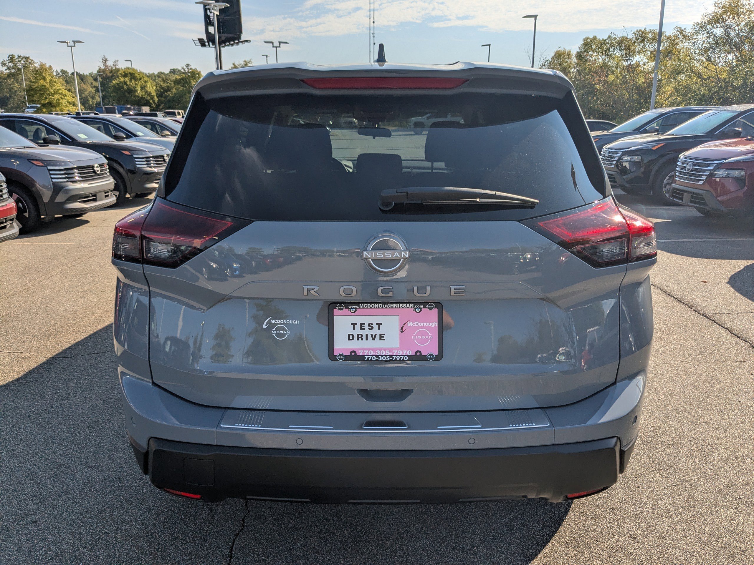 2026 Nissan Rogue SV photo 3