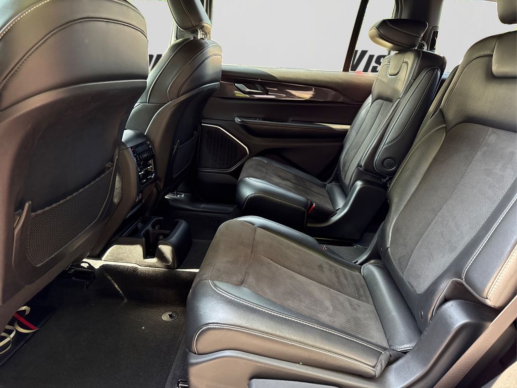 2021 Jeep Grand Cherokee Altitude photo 10