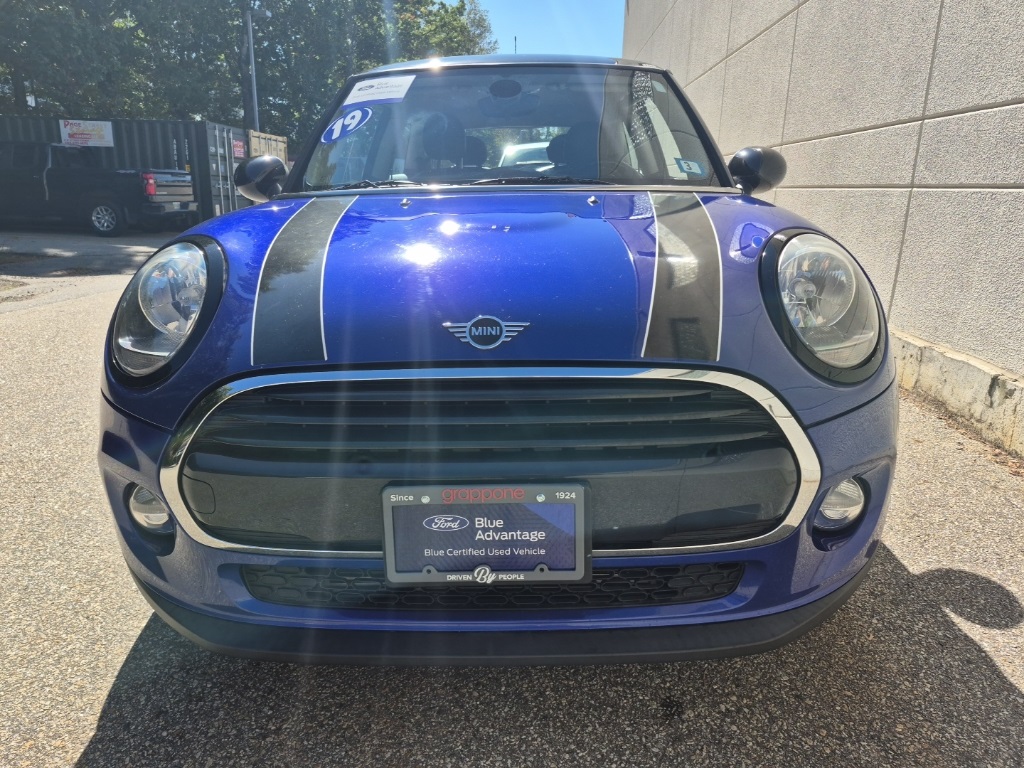 2019 Mini Cooper 2 Door Hardtop photo 2
