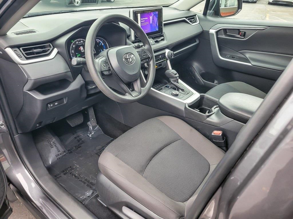 2025 TOYOTA RAV4 - Image 8