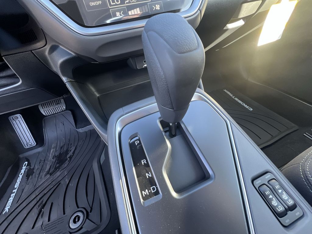 2025 Subaru Crosstrek Premium photo 14