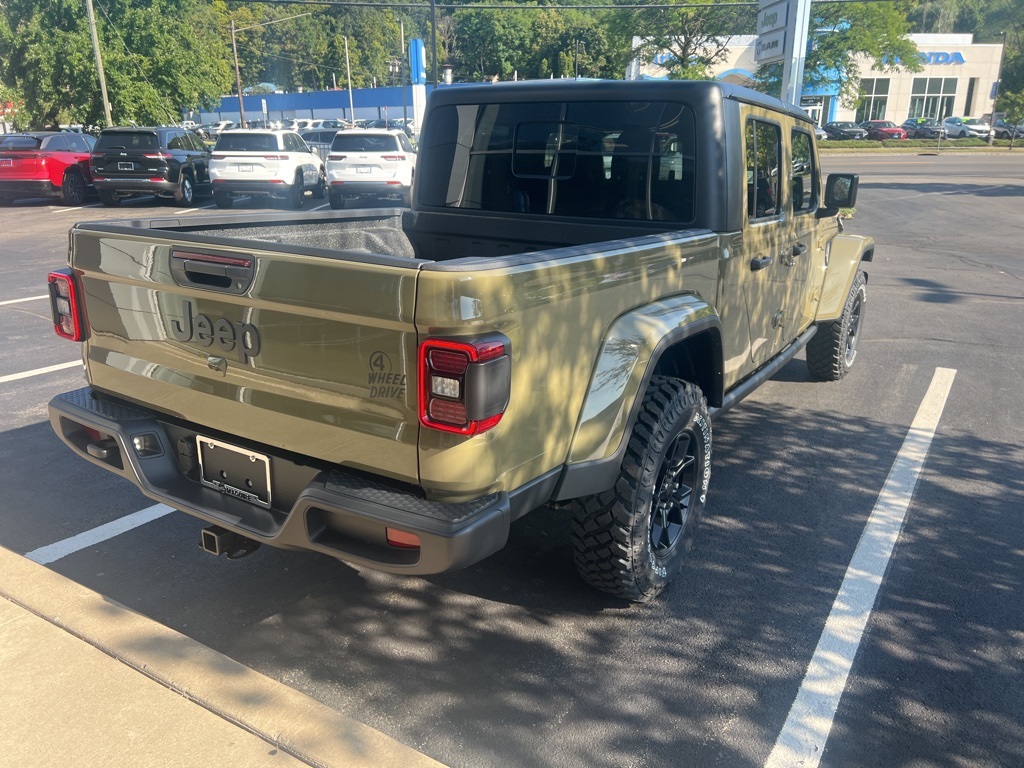 2025 Jeep Gladiator Willys photo 5