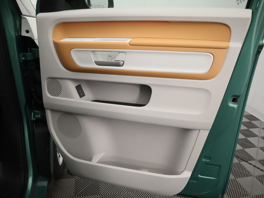 2025 Volkswagen ID. Buzz photo 24