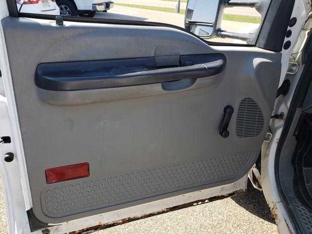 2006 Ford F-350 photo 12