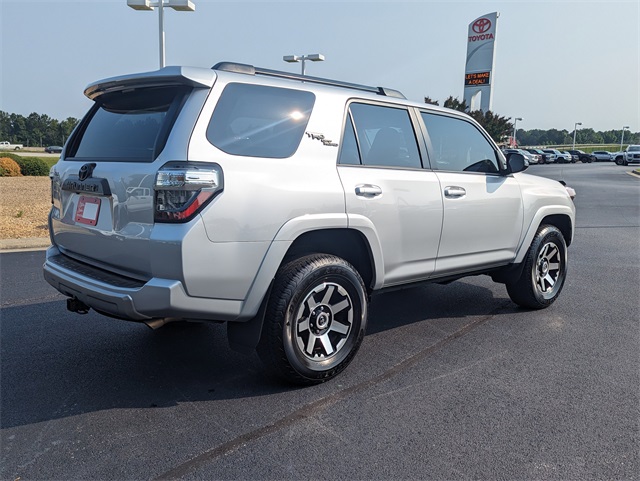 2024 Toyota 4Runner TRD Off-Road Premium photo 3