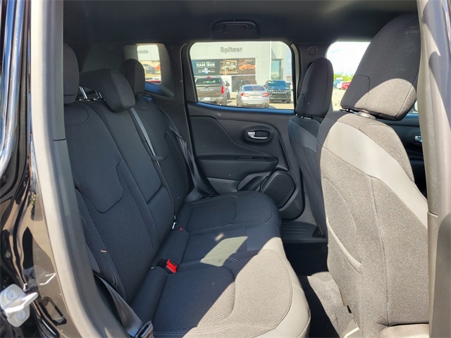 2022 Jeep Renegade Altitude photo 15