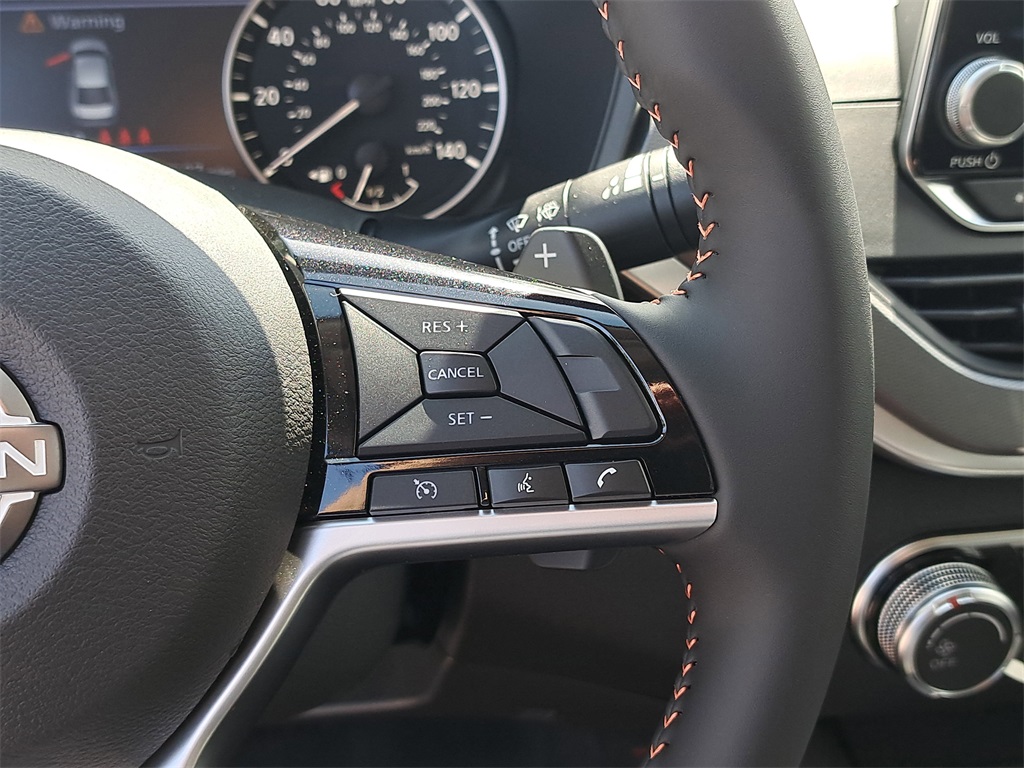 2025 Nissan Altima 2.5 SR photo 25