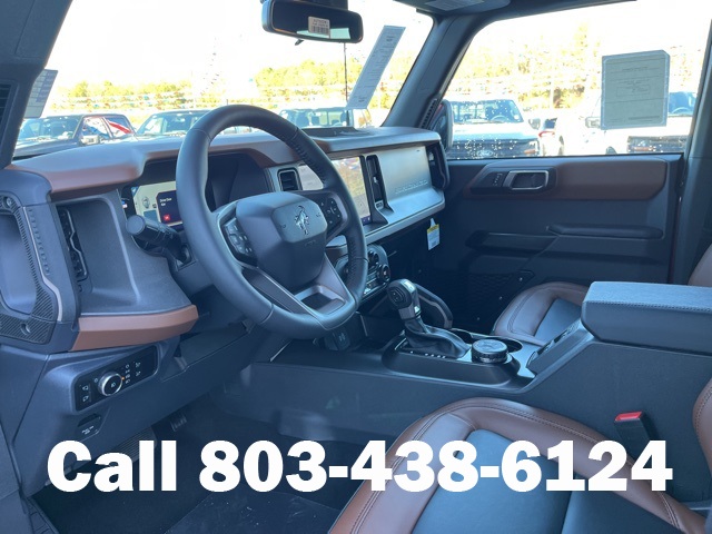 2024 Ford Bronco Outer Banks photo 6