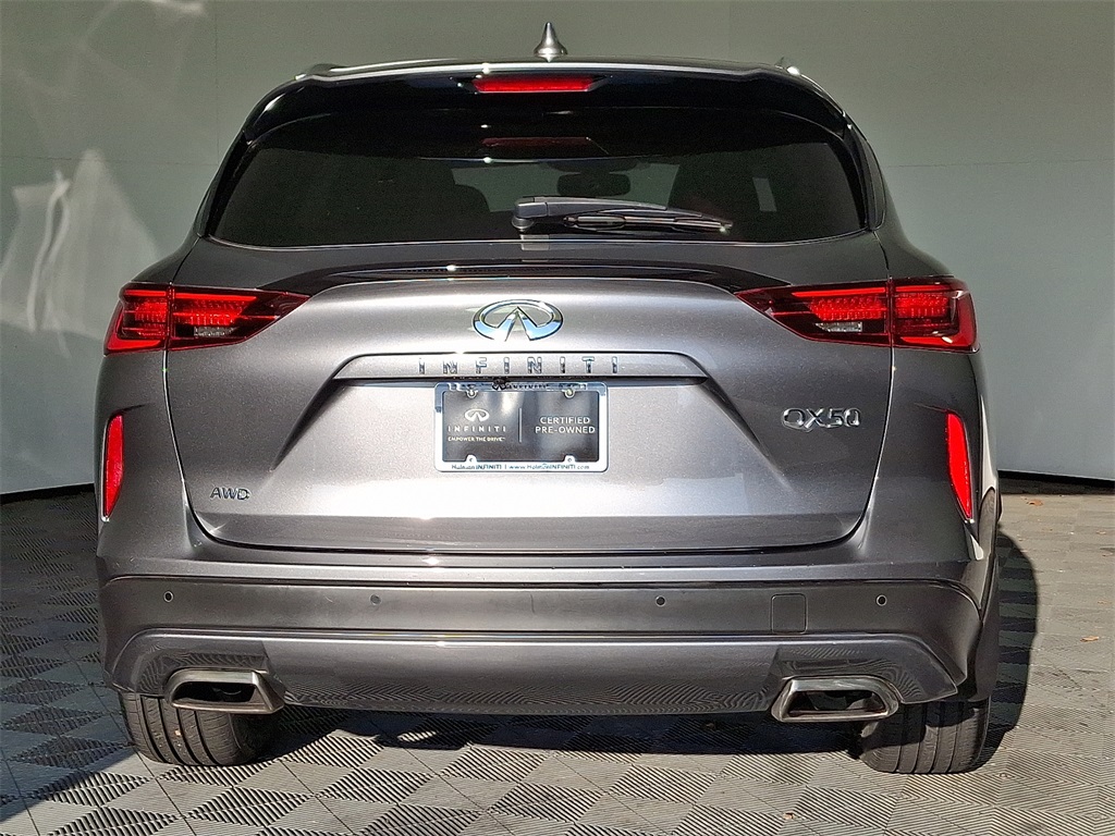 2022 Infiniti QX50 Luxe photo 4