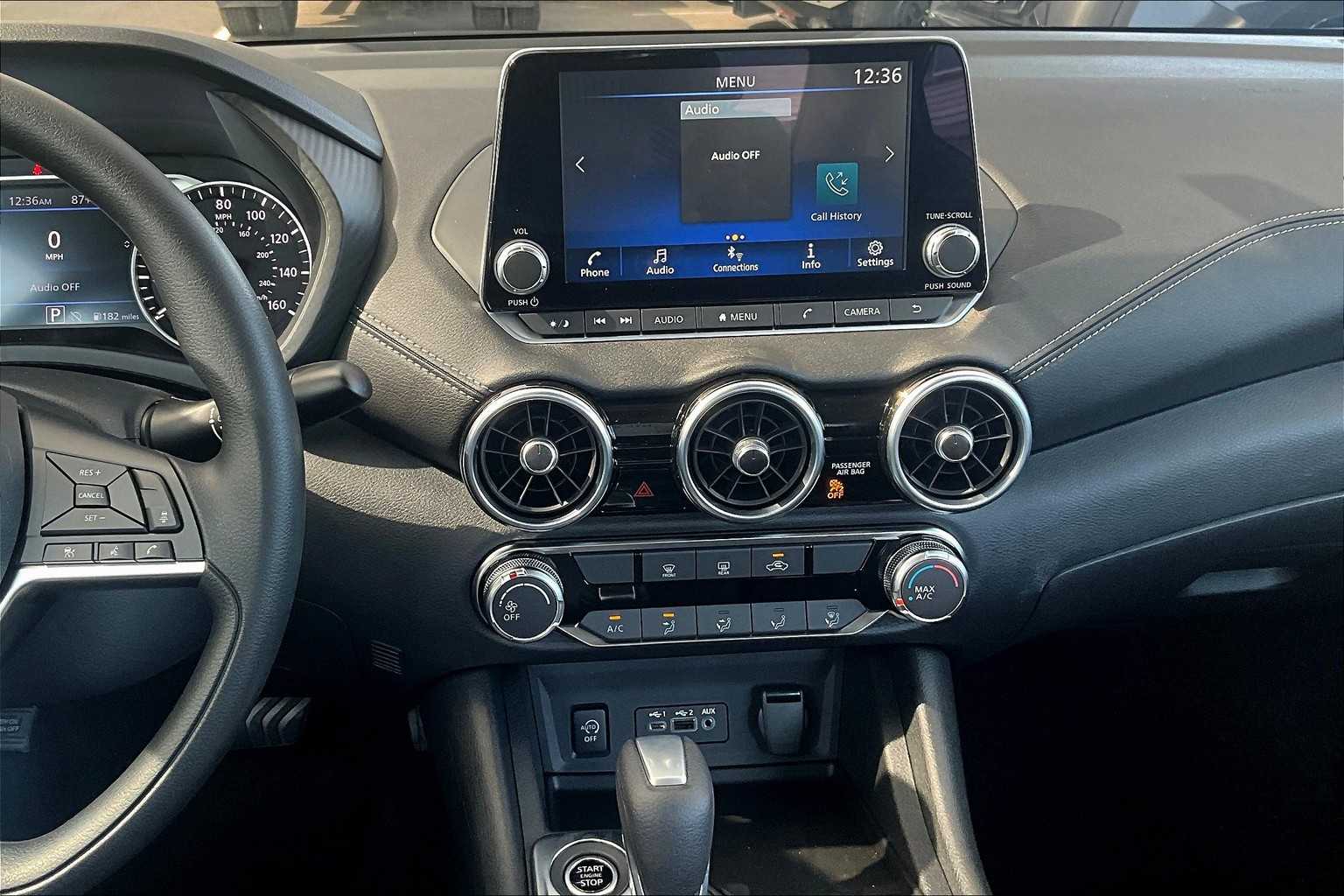 2025 Nissan Sentra SV photo 6