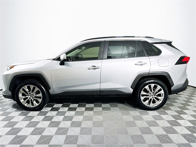2021 Toyota RAV4 Limited photo 2