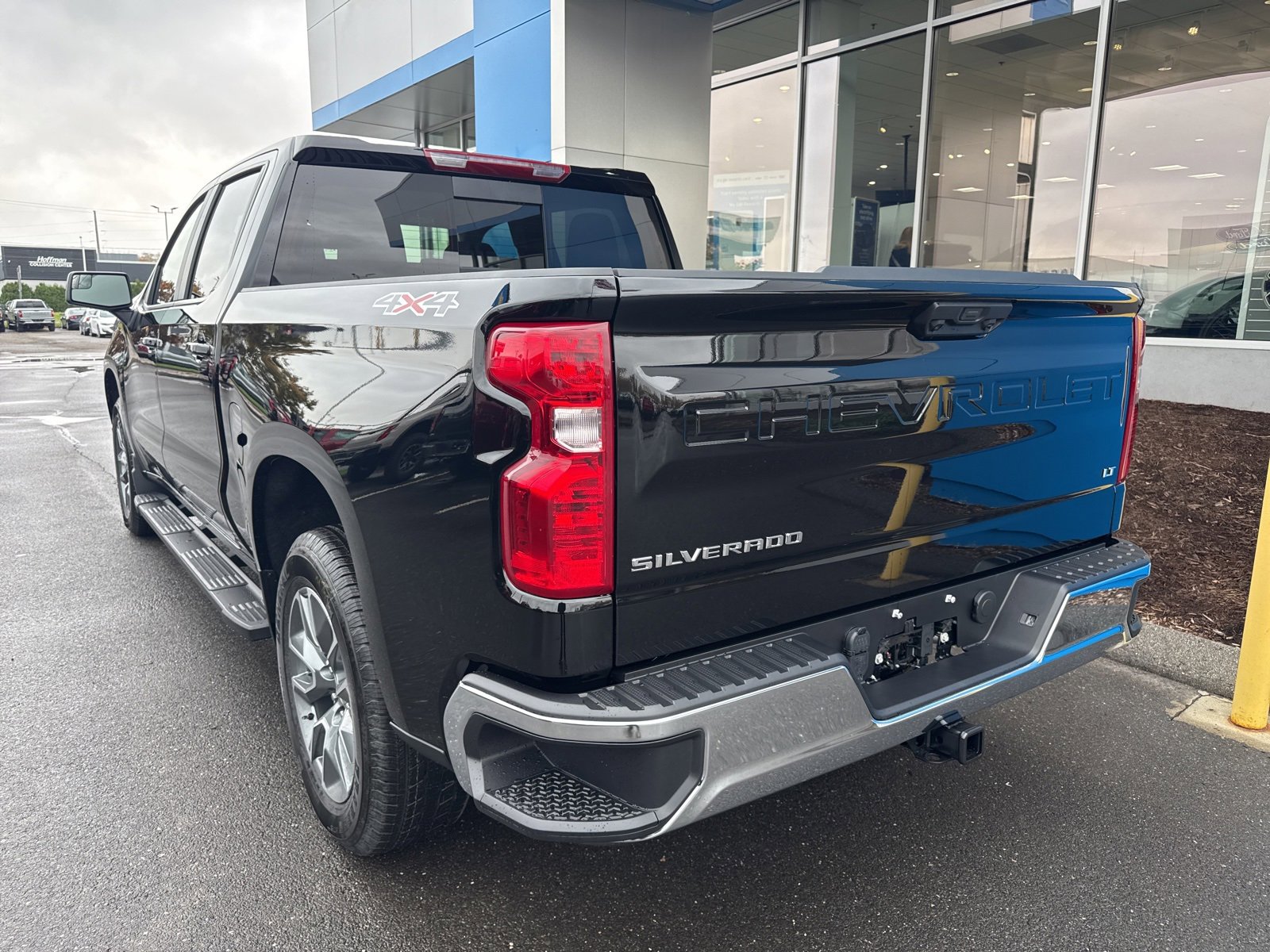 2026 Chevrolet Silverado 1500 LT photo 4