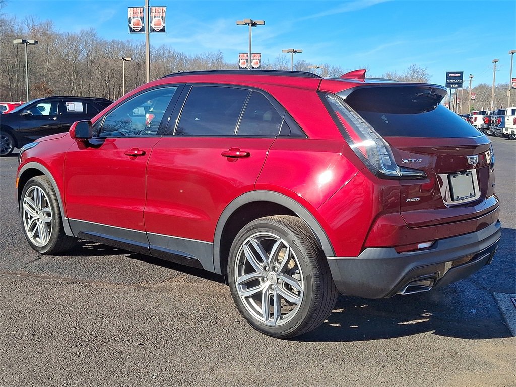 2019 Cadillac XT4 Sport photo 3
