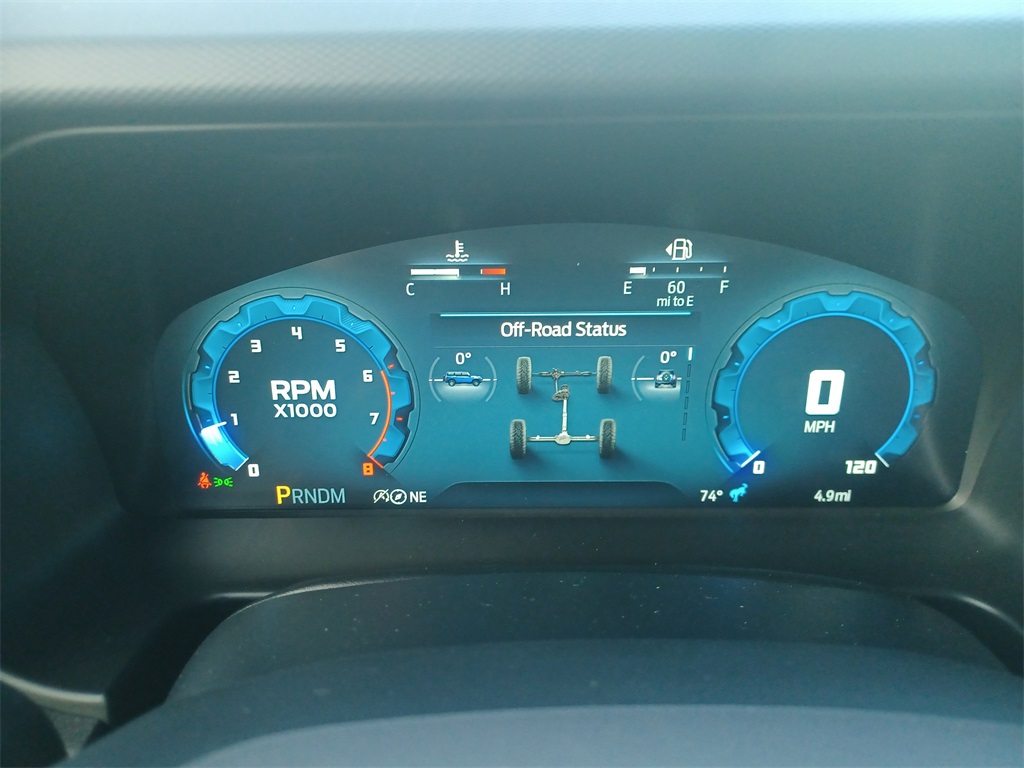 2025 Ford Bronco Base photo 24