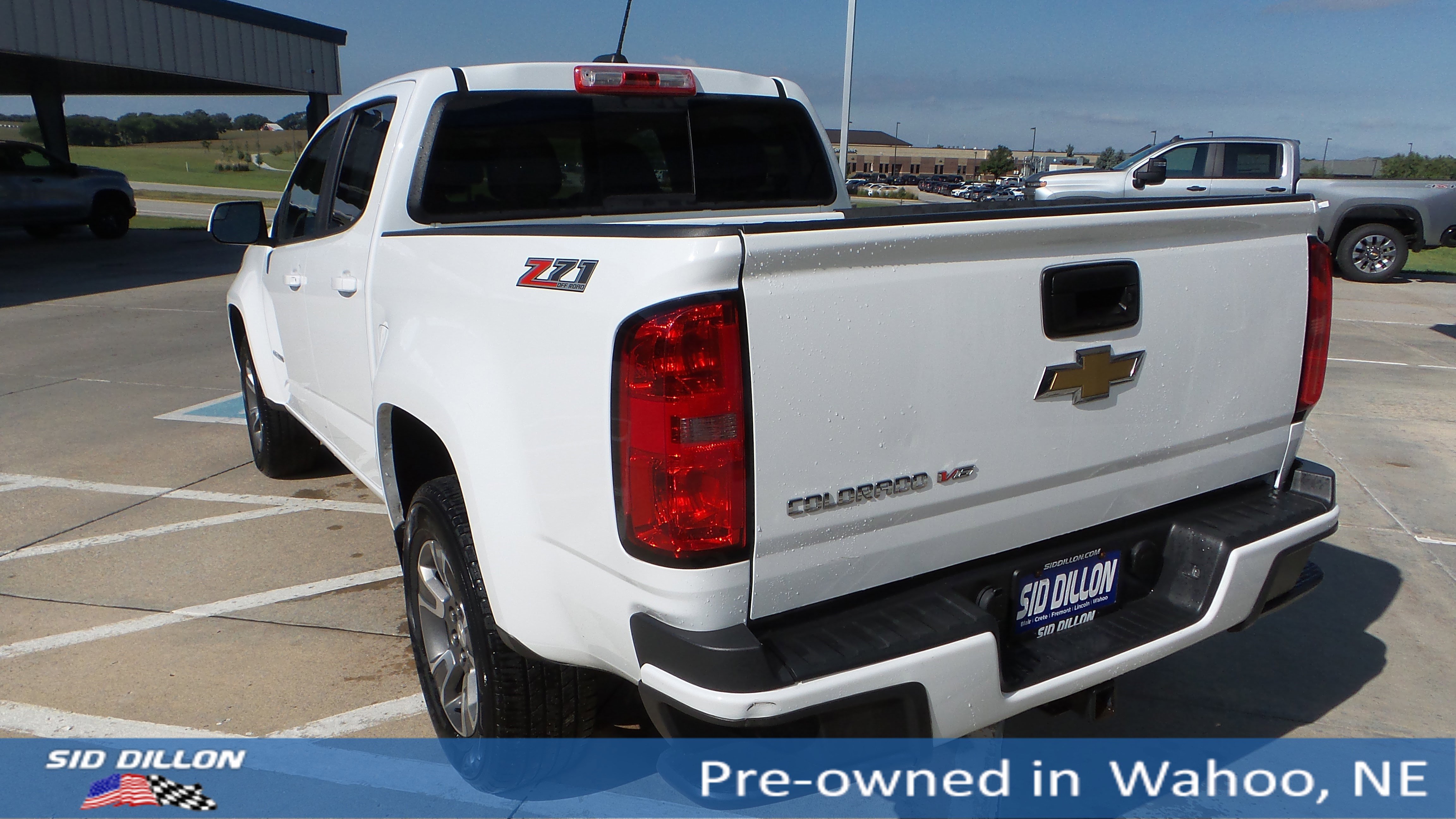 2017 Chevrolet Colorado Z71 photo 2