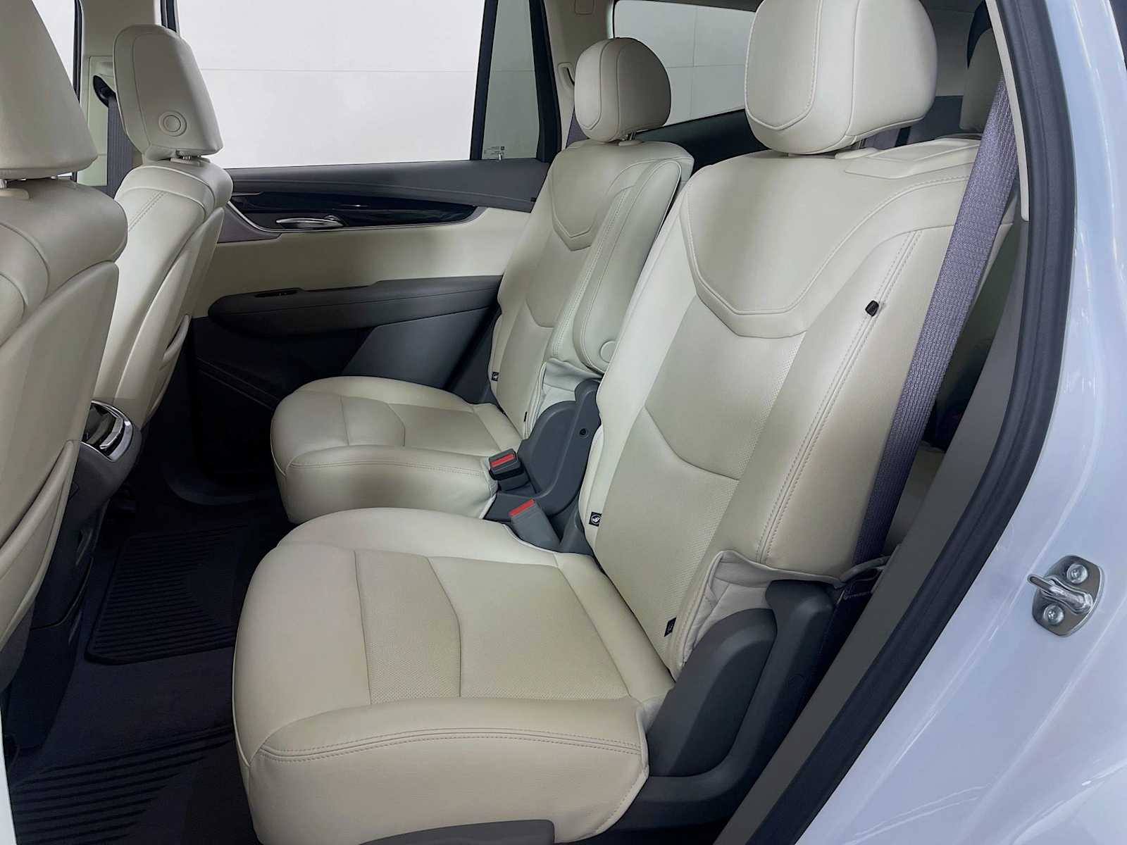 2025 Cadillac XT6 Premium Luxury photo 5