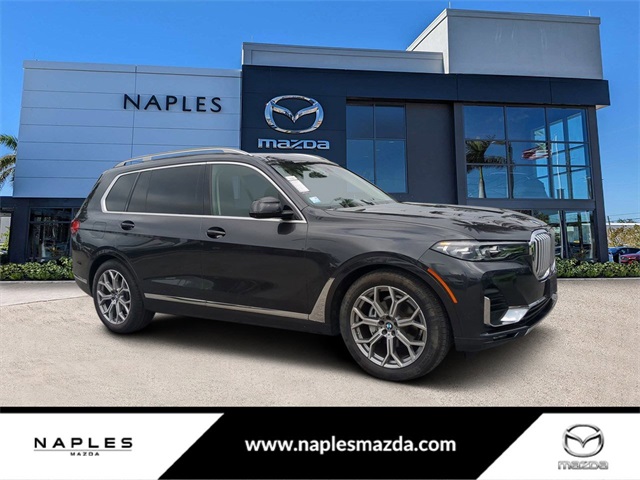 2021 BMW X7 40i's photo