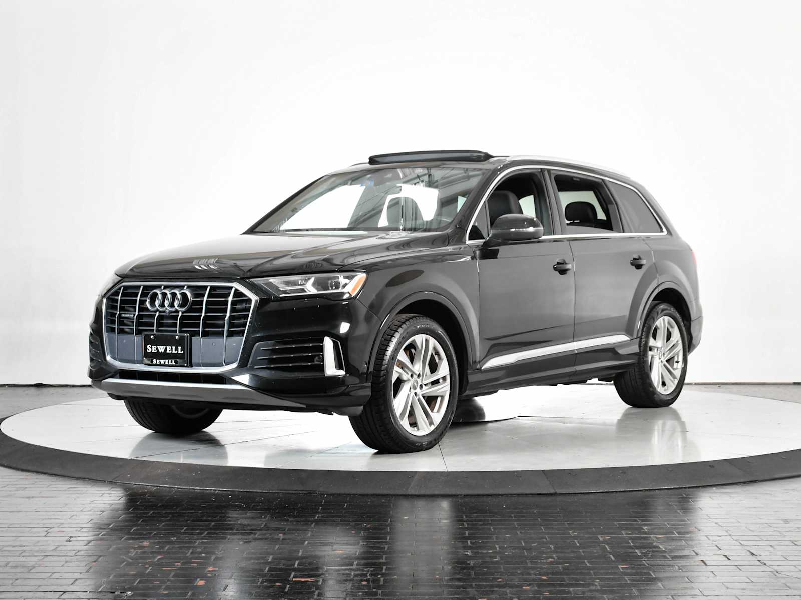 2020 Audi Q7 Premium Plus's photo