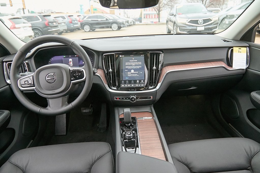 2026 VOLVO V60CC - Image 23