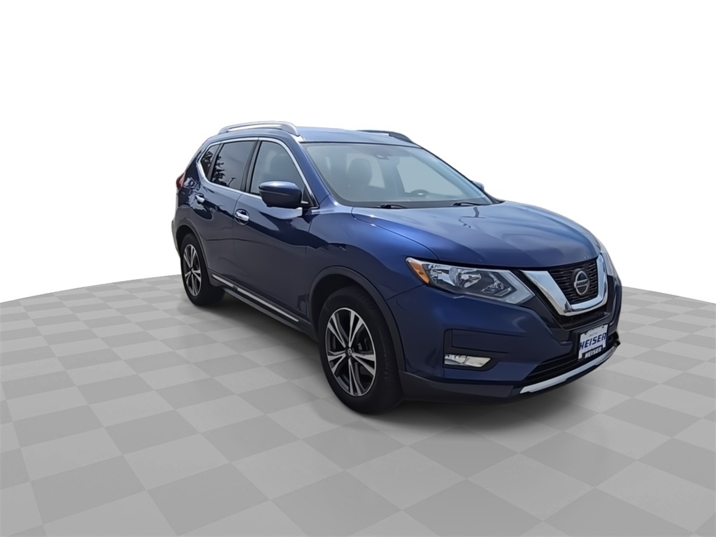 2018 Nissan Rogue SL photo 2