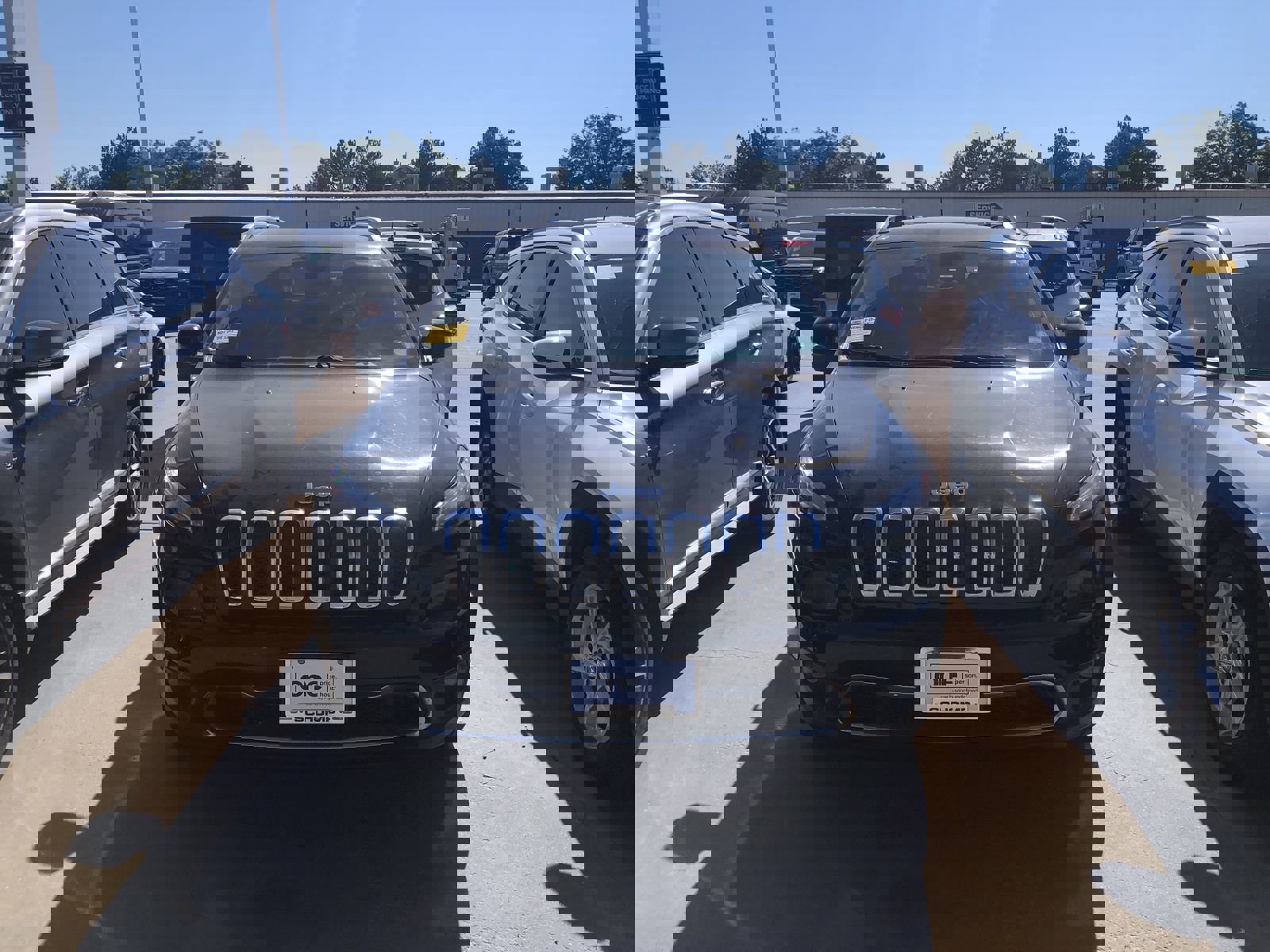 2016 Jeep Cherokee Limited photo 2