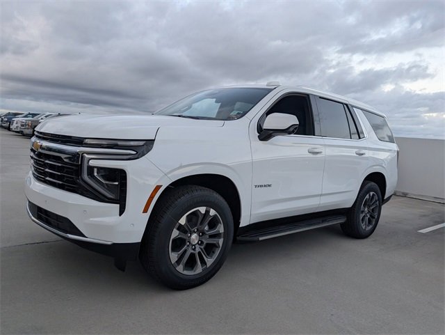 2025 Chevrolet Tahoe LS photo 3