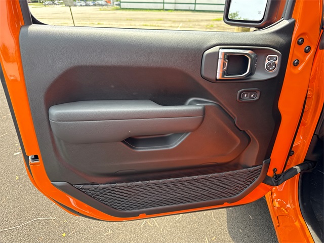 2025 Jeep Wrangler Sport S photo 10