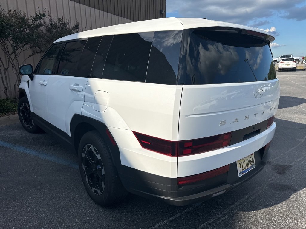 2025 Hyundai Santa Fe SE photo 4