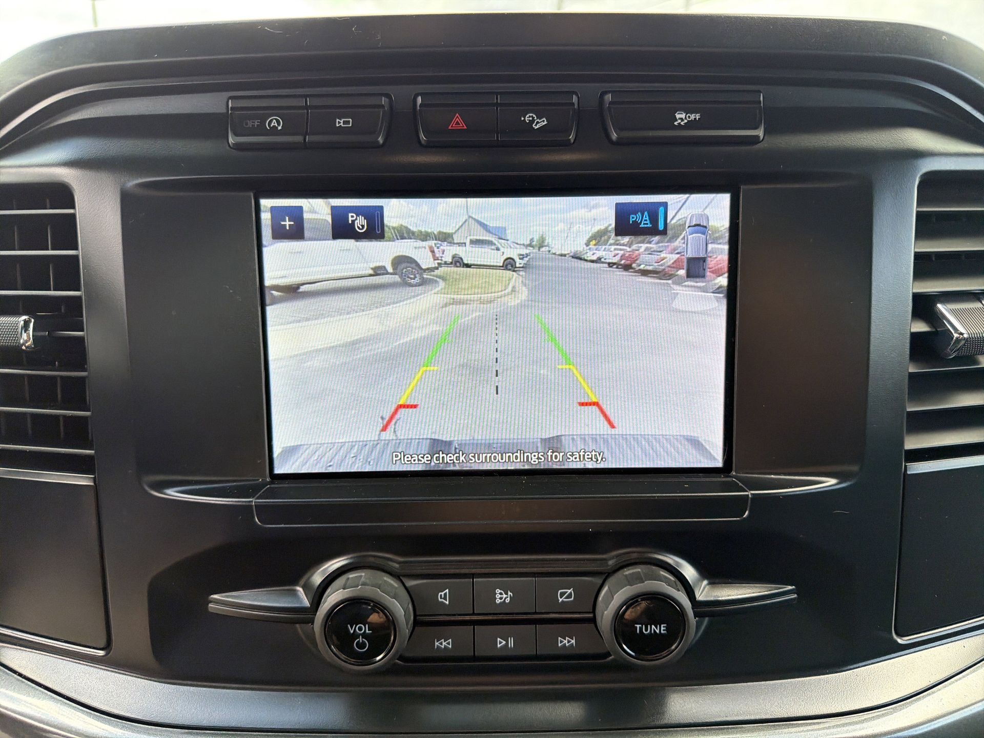 2023 Ford F-150 XL photo 3