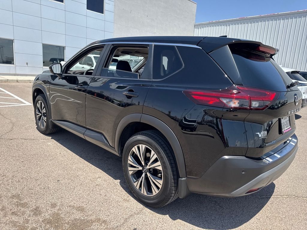 2023 Nissan Rogue SV photo 9