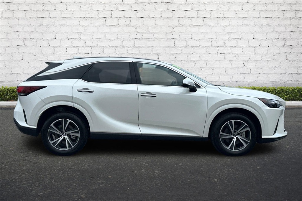 2024 Lexus RX 350 Premium photo 3
