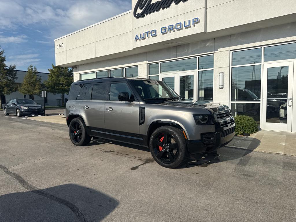 2024 Land Rover Defender 110 X photo 4
